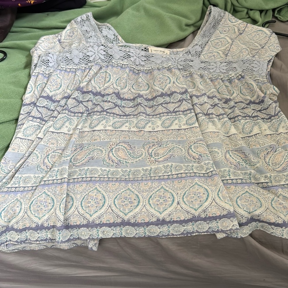NWOT lucky brand lace detail on top